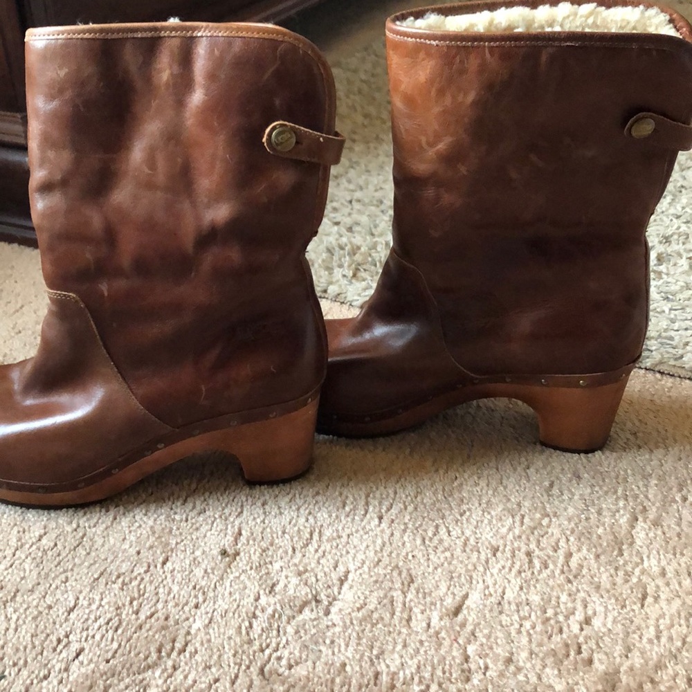 UGG clog boots